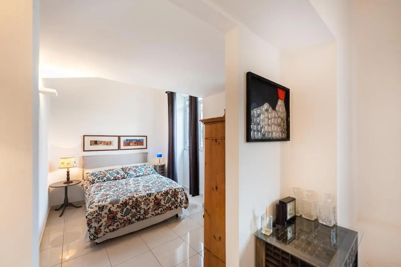 Un Posto Al Centro Apartment Naples